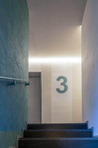 Nuovo ampio bilocale con vista a due passi dal centro storico